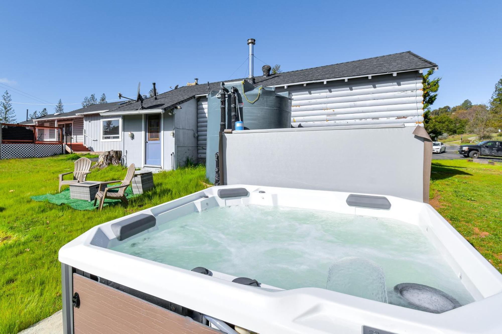 Waterfront Mariposa Hideaway Hot Tub And Mtn Views!别墅 外观 照片